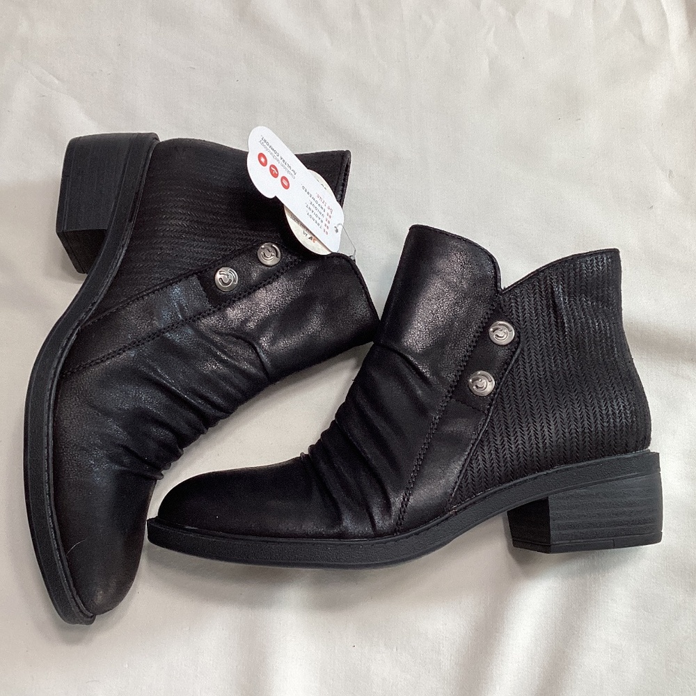 NWT Baretraps Stevie ankle boot - Picture 3 of 16